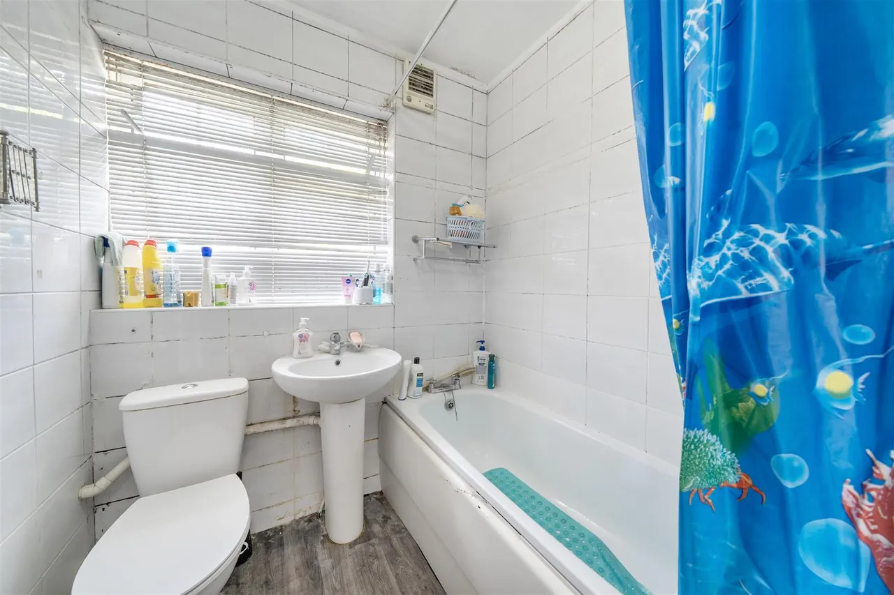 Sudbury Avenue, Wembley, photo 10