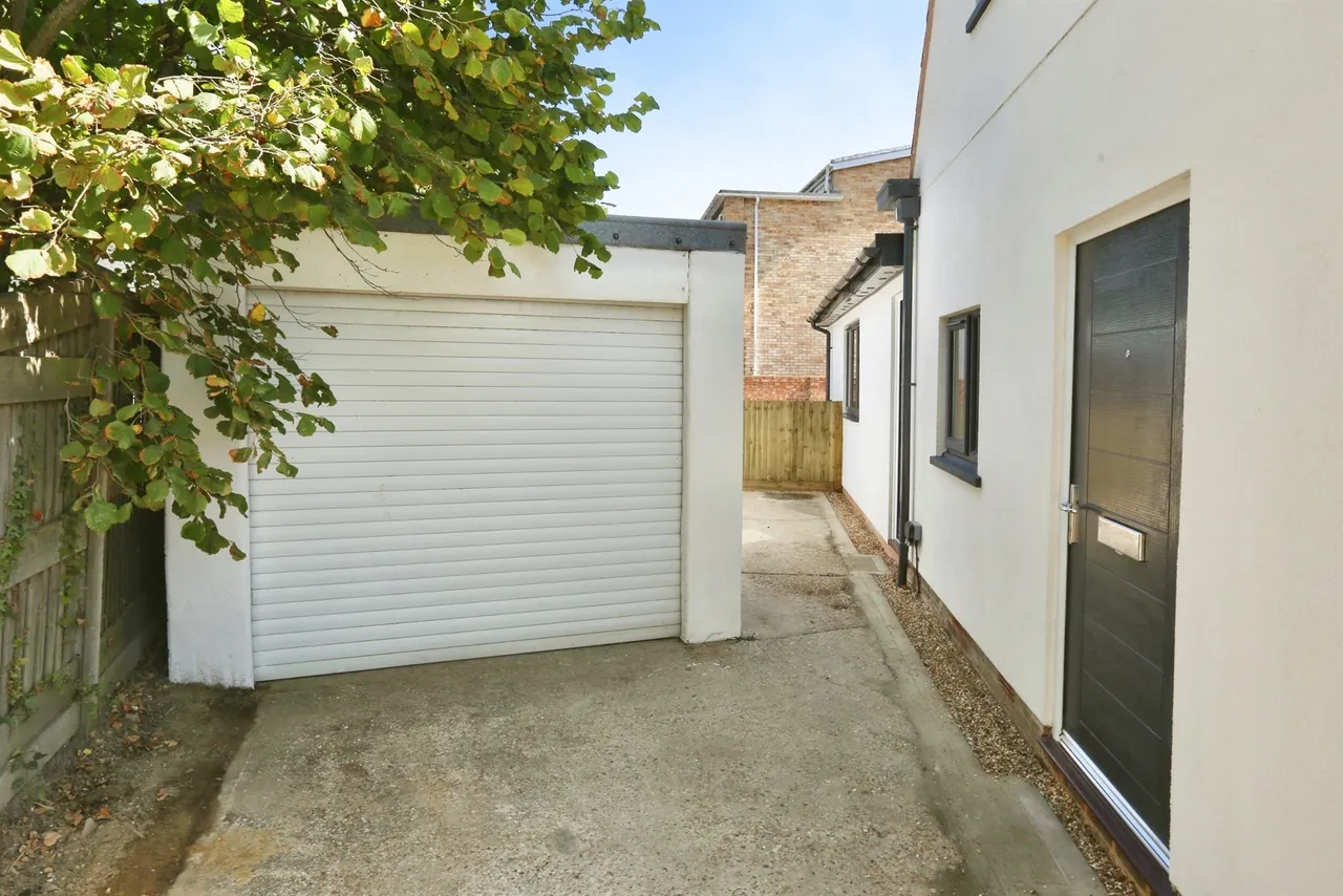 Rowner Lane, Gosport, PO13, photo 12