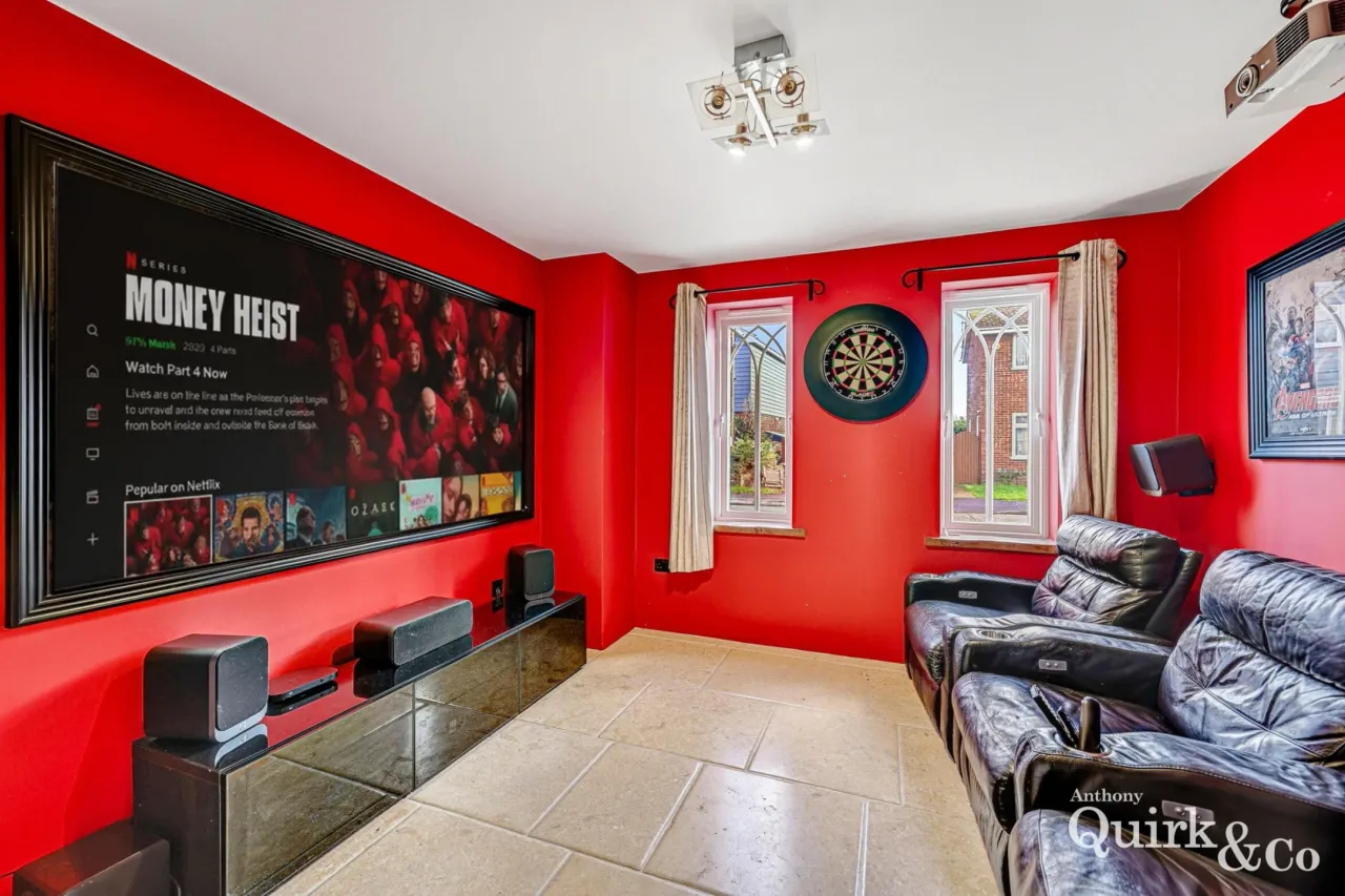 Hannett Road, Canvey Island, SS8, photo 15