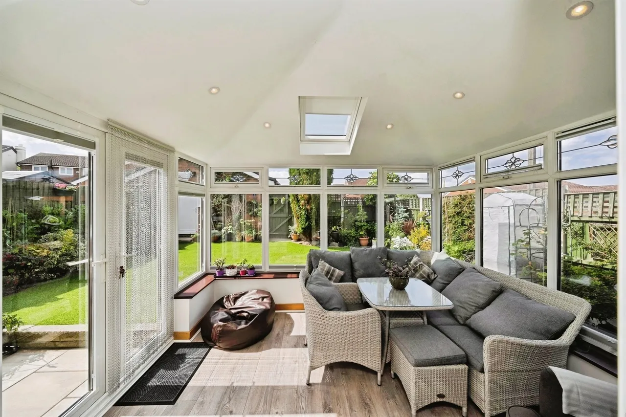 Harvester Way, Wirral, CH49, photo 2