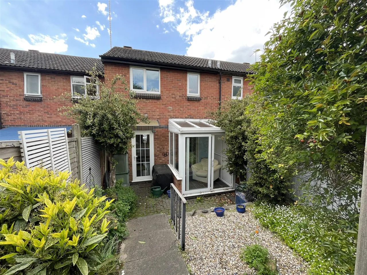 2 bed house for sale, Bull Head Street, Wigston, LE18