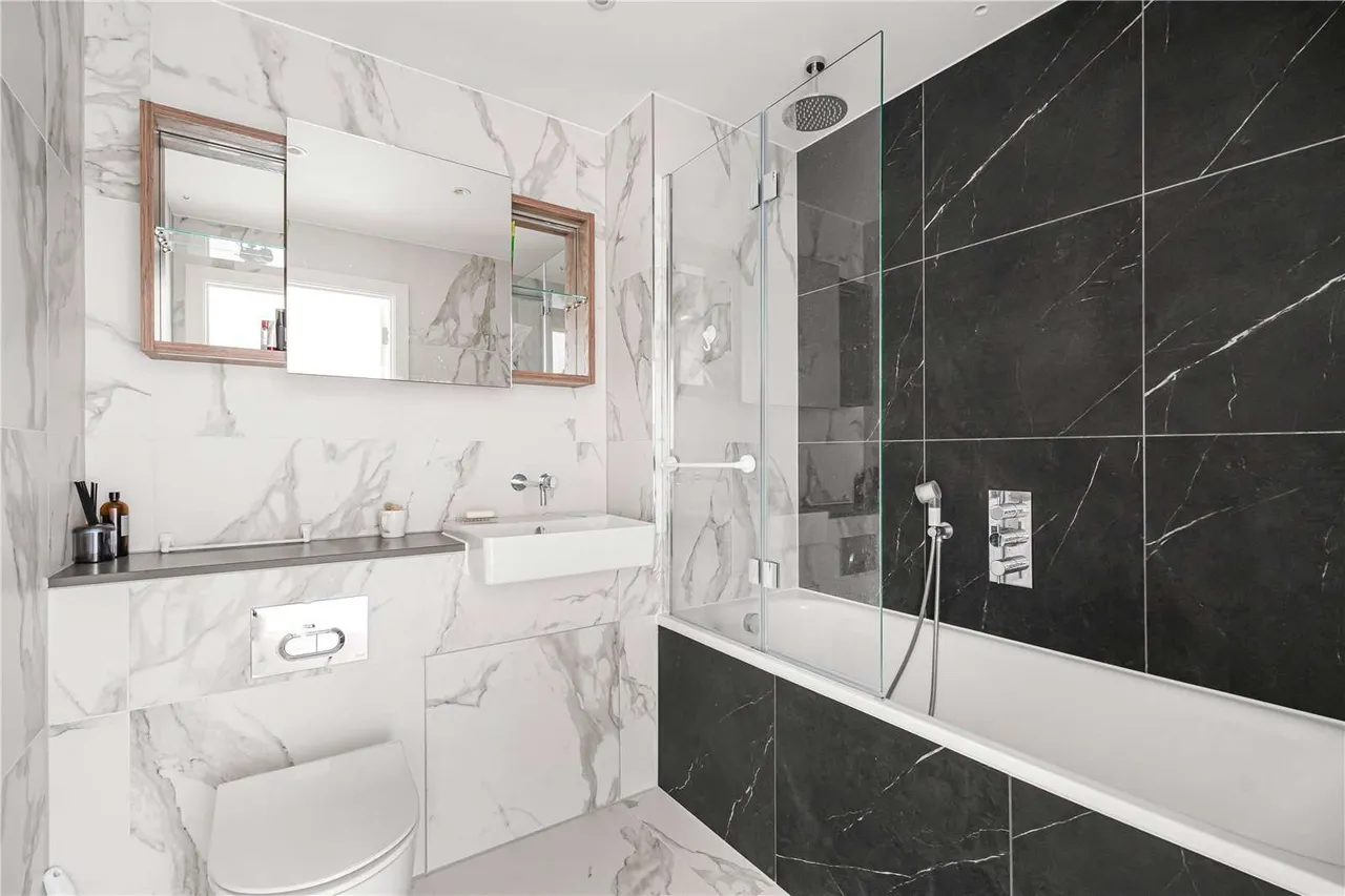 Jubilee Walk, London, WC1X 0BF, photo 8