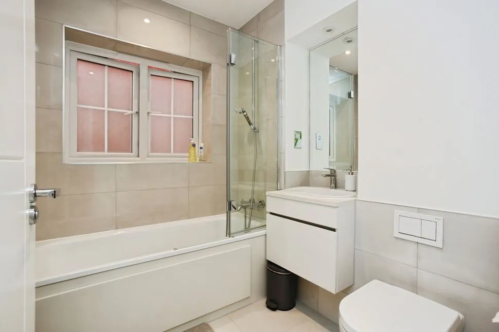 Hockbury Crescent, Tunbridge Wells, Kent, TN2, photo 10