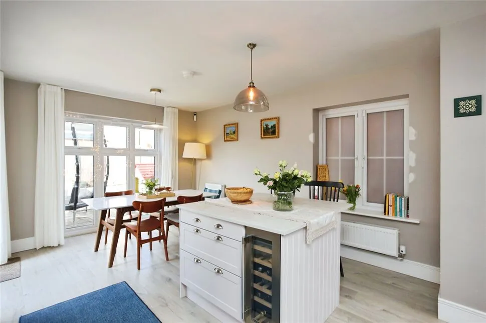 Hockbury Crescent, Tunbridge Wells, Kent, TN2, photo 2