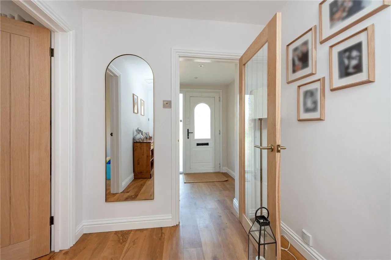 Courtenay Road, Winchester, United Kingdom, SO23, photo 4