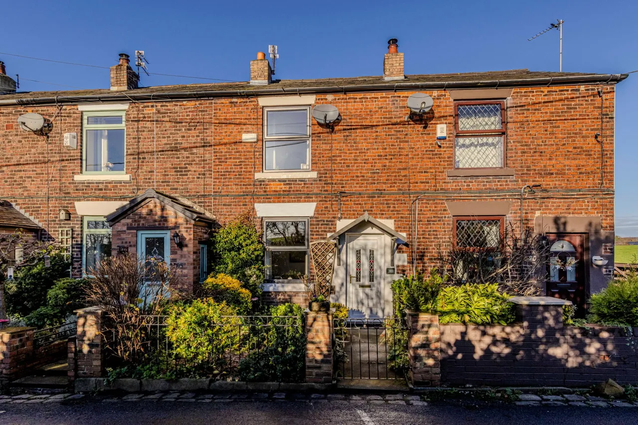 Alt Lane, Park Bridge, Ashton-Under-Lyne, OL8 2HE, photo 2