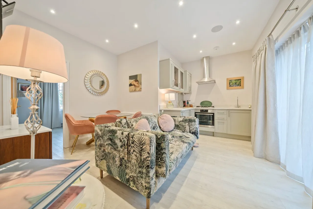 Sevenoaks Road, Kent, BR6, photo 14