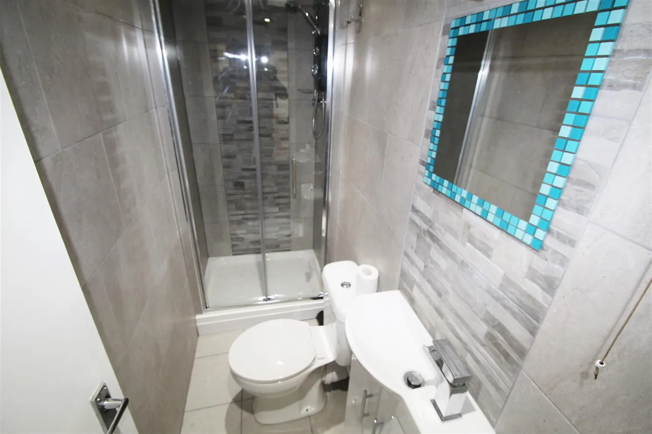 Beamsley Grove, Hyde Park, LS6, photo 12