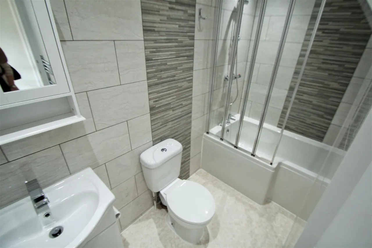 Beamsley Grove, Hyde Park, LS6, photo 4