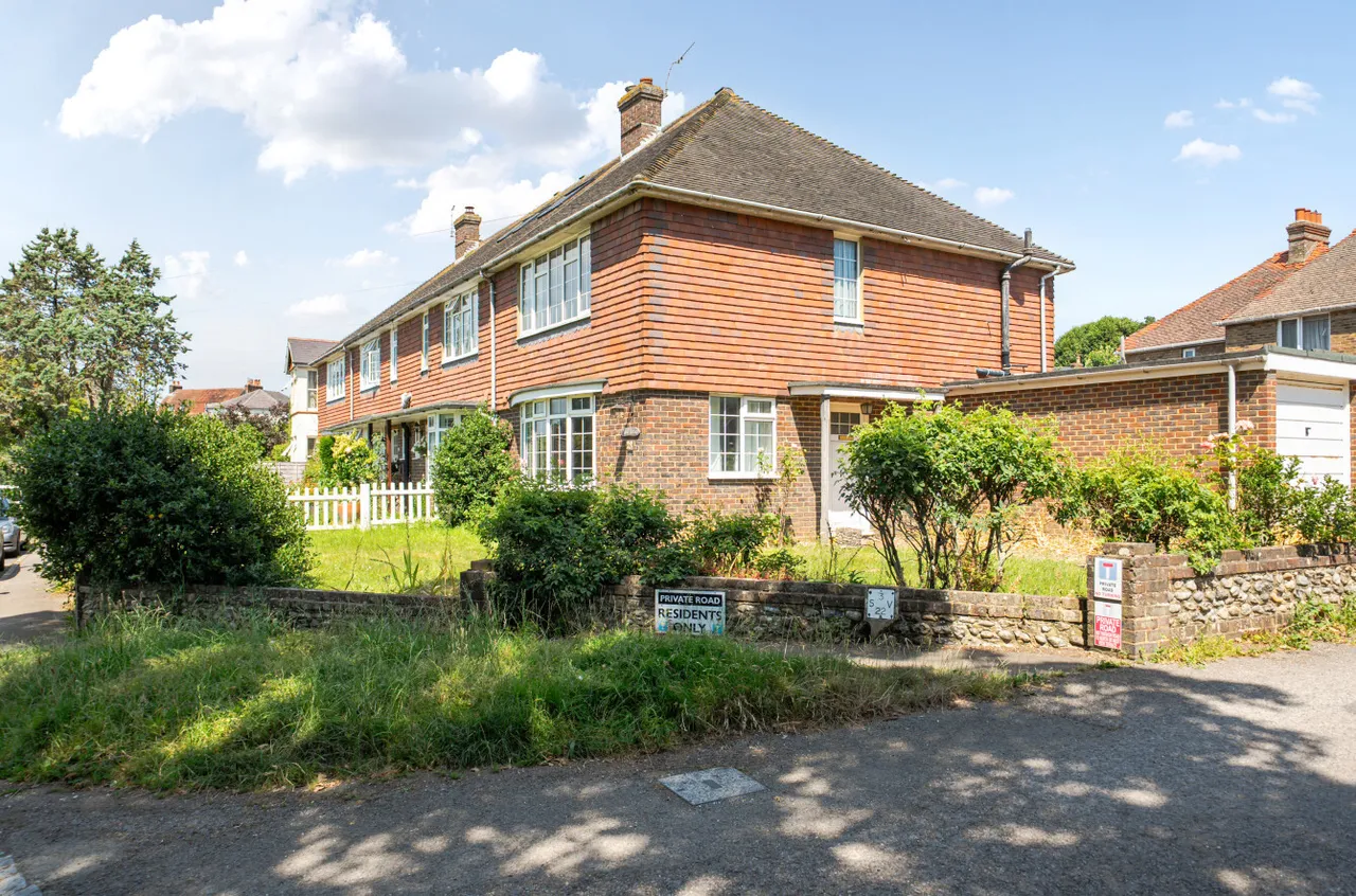 2 bed house for sale, Cross Lane, Findon, BN14