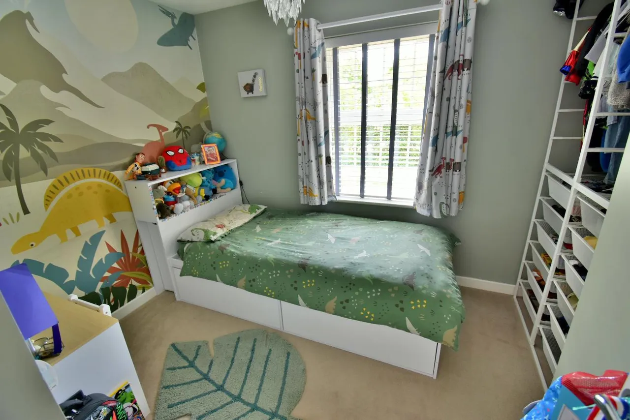 Coppins Close, BH22, photo 14