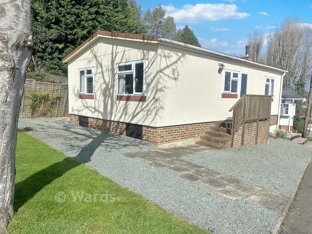 2 bed park home for sale, Lower Road, East Farleigh, ME15
