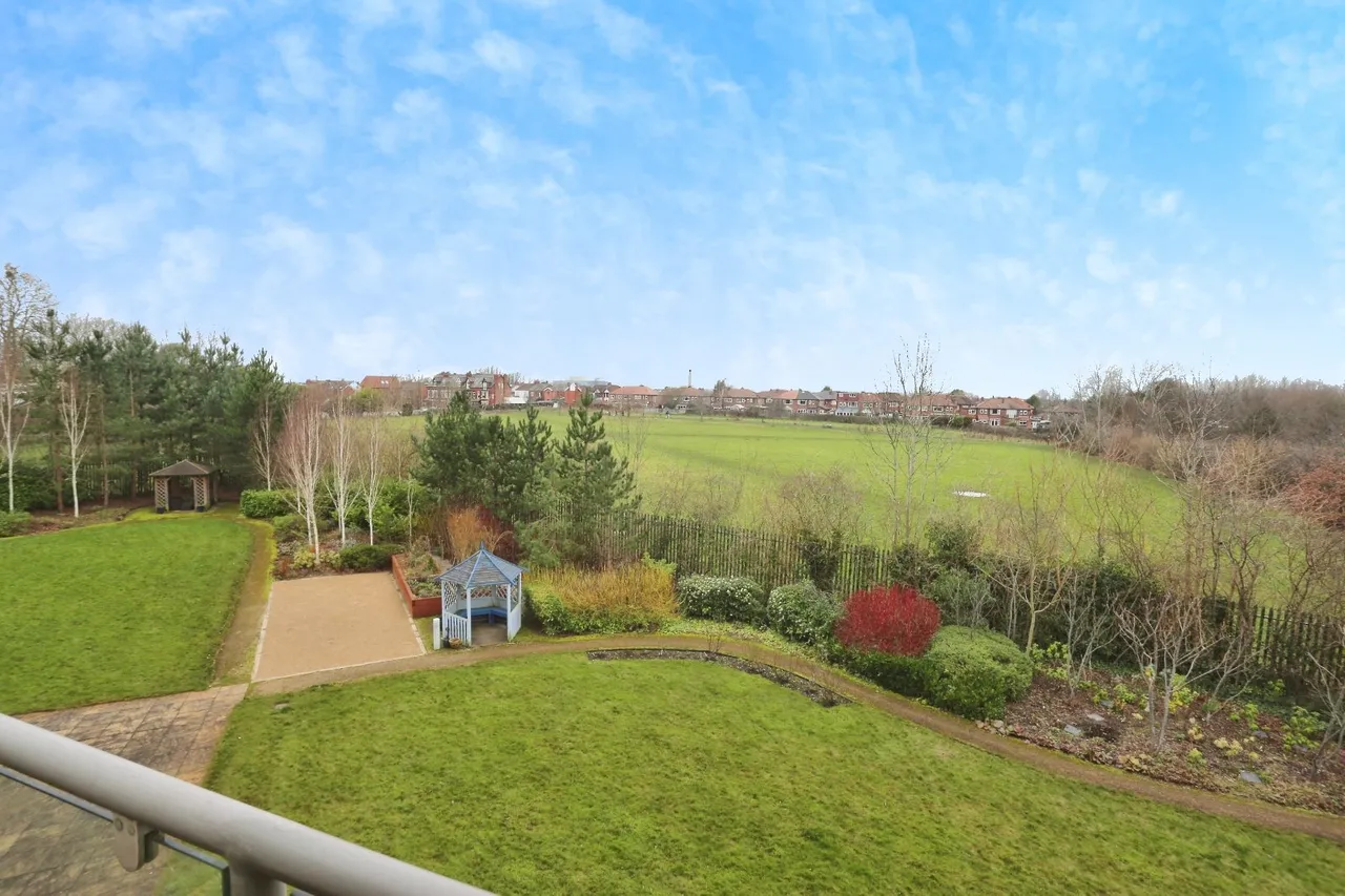 Nelstrop Road, Heaton Chapel, SK4, photo 3