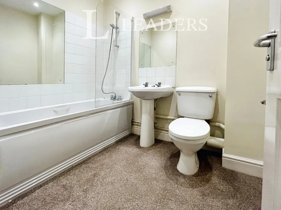 Park Lane, Newmarket, CB8, photo 5