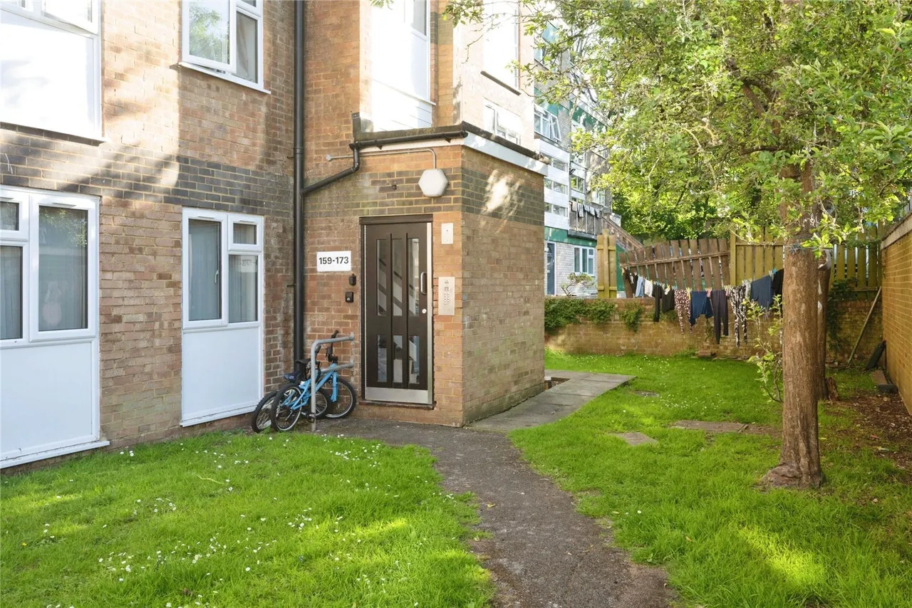 Brook Street, Luton, Bedfordshire, LU3, photo 13