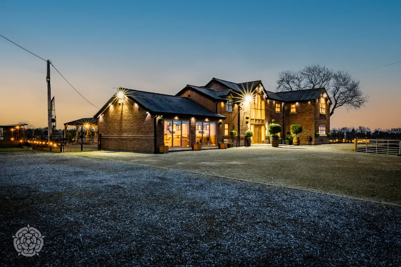Aldreds Farm Jacks Lane, Westhoughton, Bolton, BL5 2DJ, photo 6