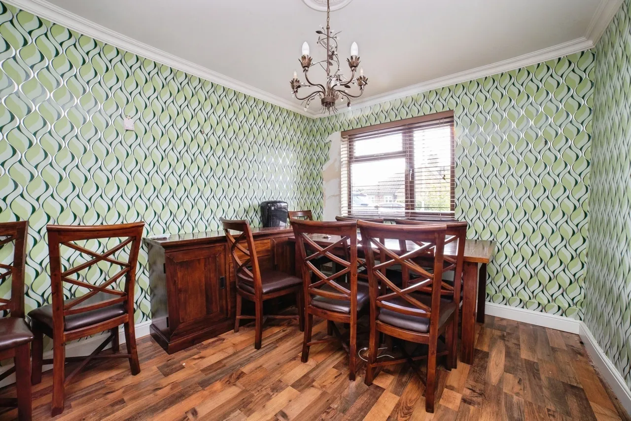 Hill Crescent, Sutton-in-Ashfield, Nottinghamshire, NG17, photo 6