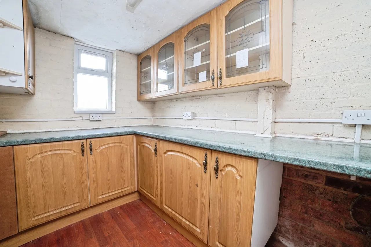 Hill Crescent, Sutton-in-Ashfield, Nottinghamshire, NG17, photo 9