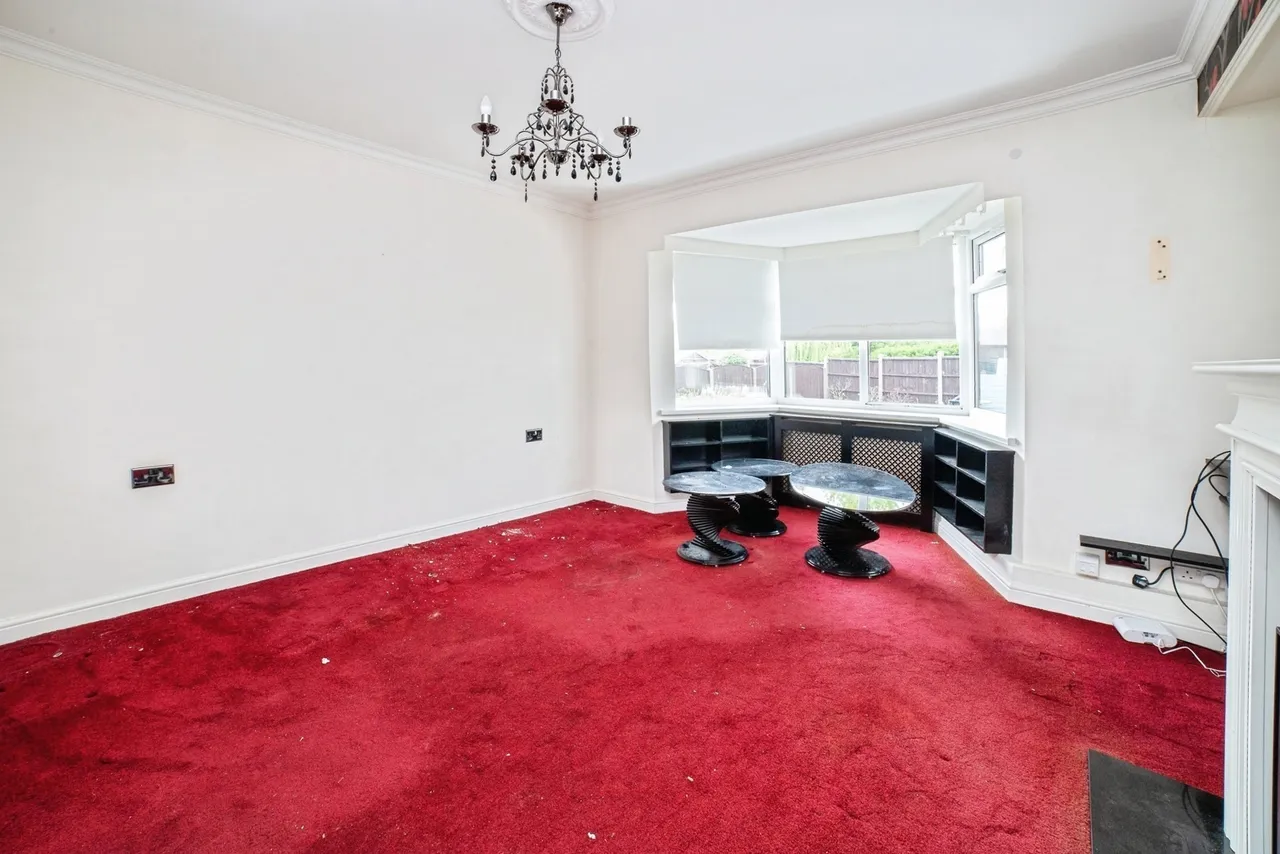 Hill Crescent, Sutton-in-Ashfield, Nottinghamshire, NG17, photo 3