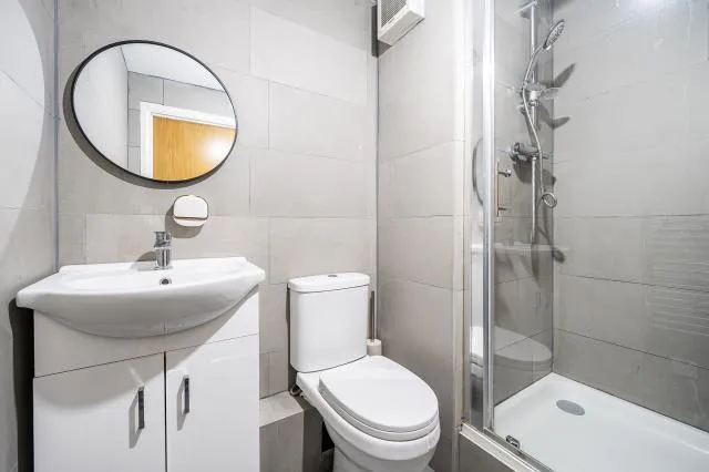Wexham Road, Slough, SL1, photo 11