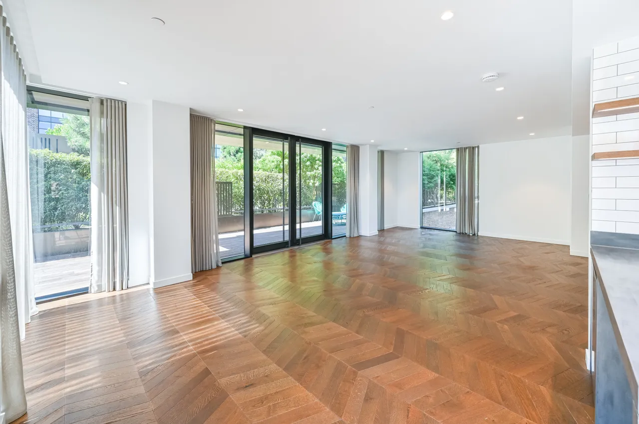London, SW11, photo 16