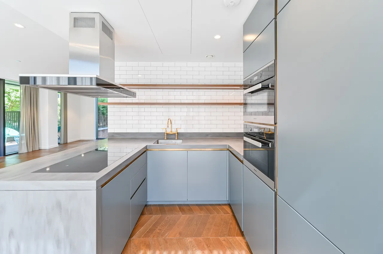 London, SW11, photo 18