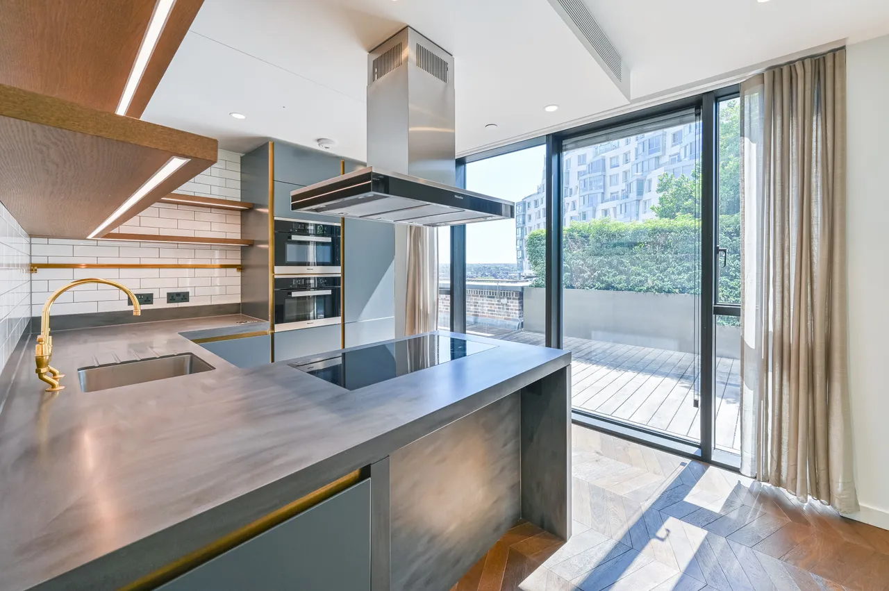 London, SW11, photo 12