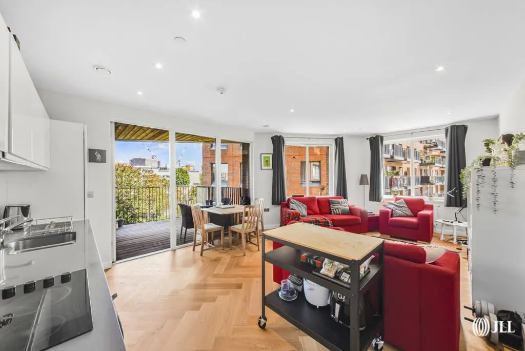 Navigation Road, London, E3, photo 4