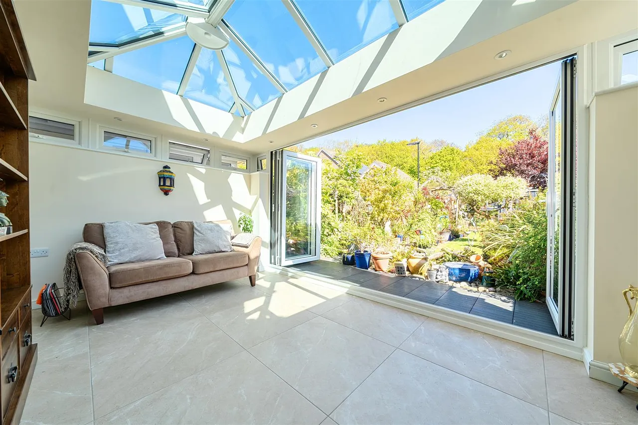 Jellicoe Drive, Sarisbury Green, photo 2