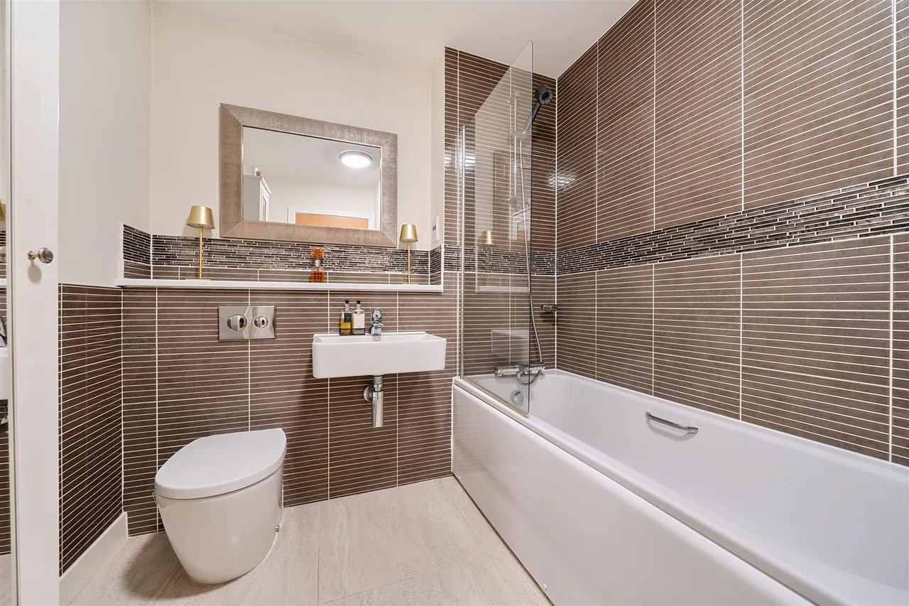 Jellicoe Drive, Sarisbury Green, photo 12