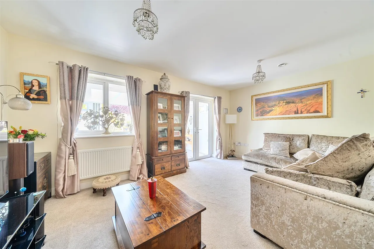 Jellicoe Drive, Sarisbury Green, photo 5