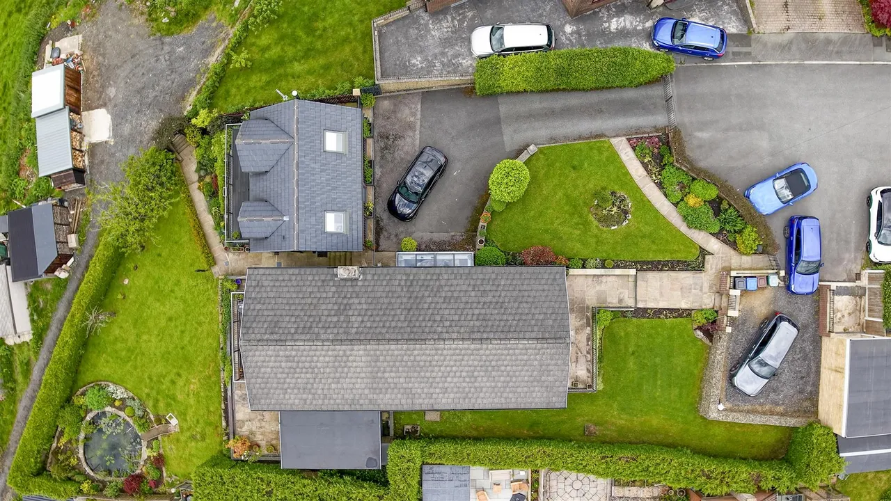 Bed Detached & 2 Bed Self-Contained Annexe, photo 6