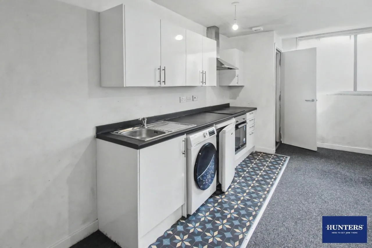 2 bed flat for sale, Cheapside, Bradford, BD1