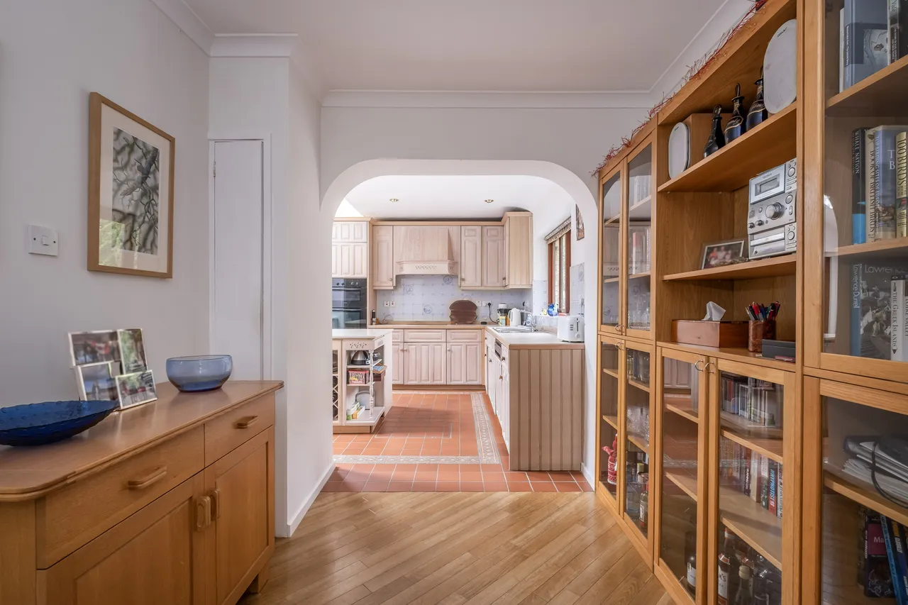 Ham Farm Road, Richmond, TW10, photo 10