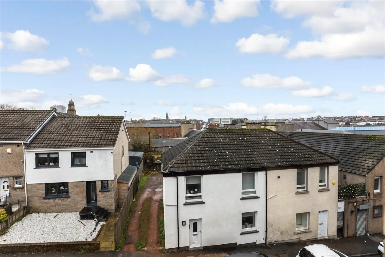 Bell Street, Airdrie, ML6, photo 18