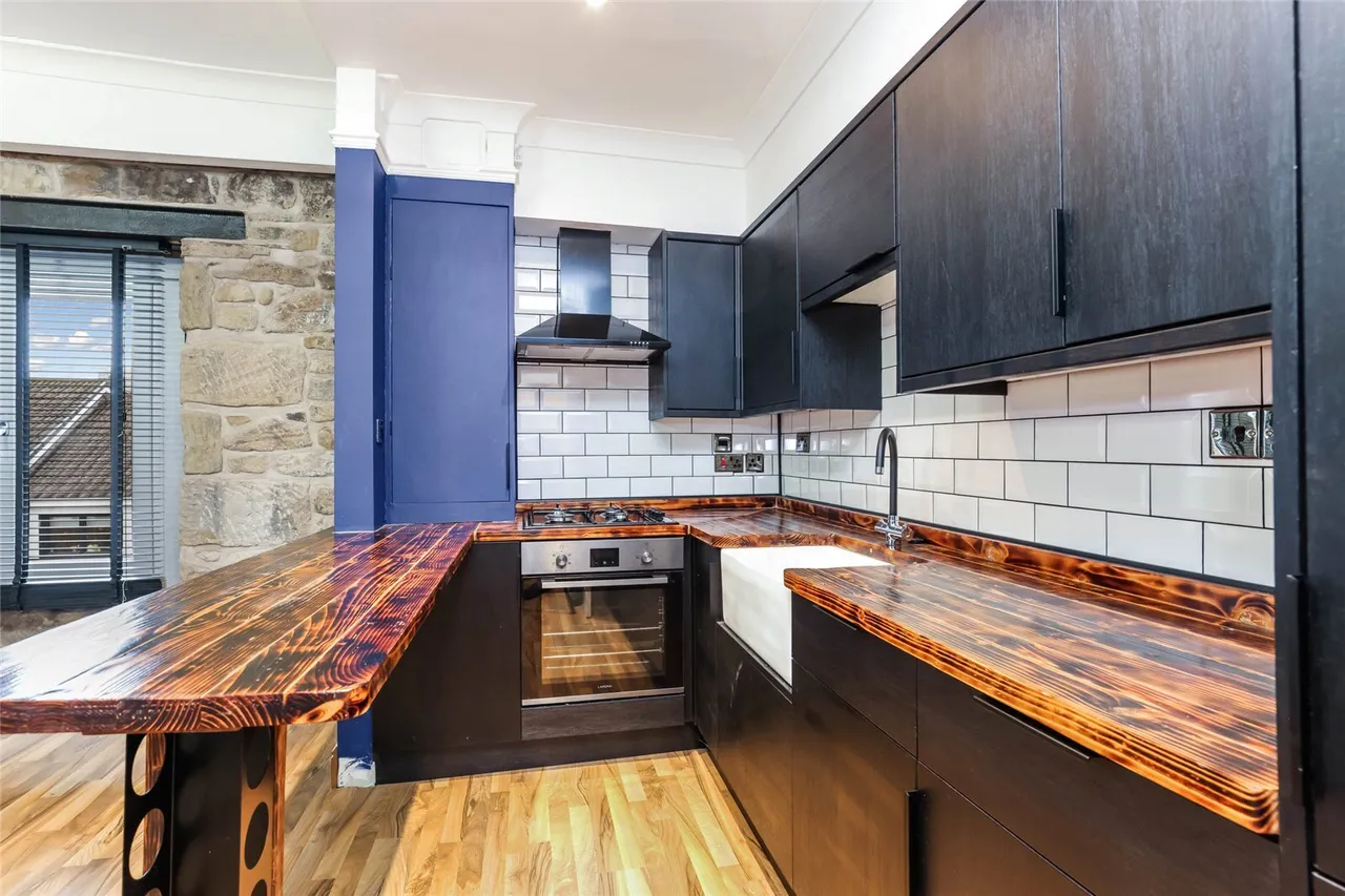 Bell Street, Airdrie, ML6, photo 8
