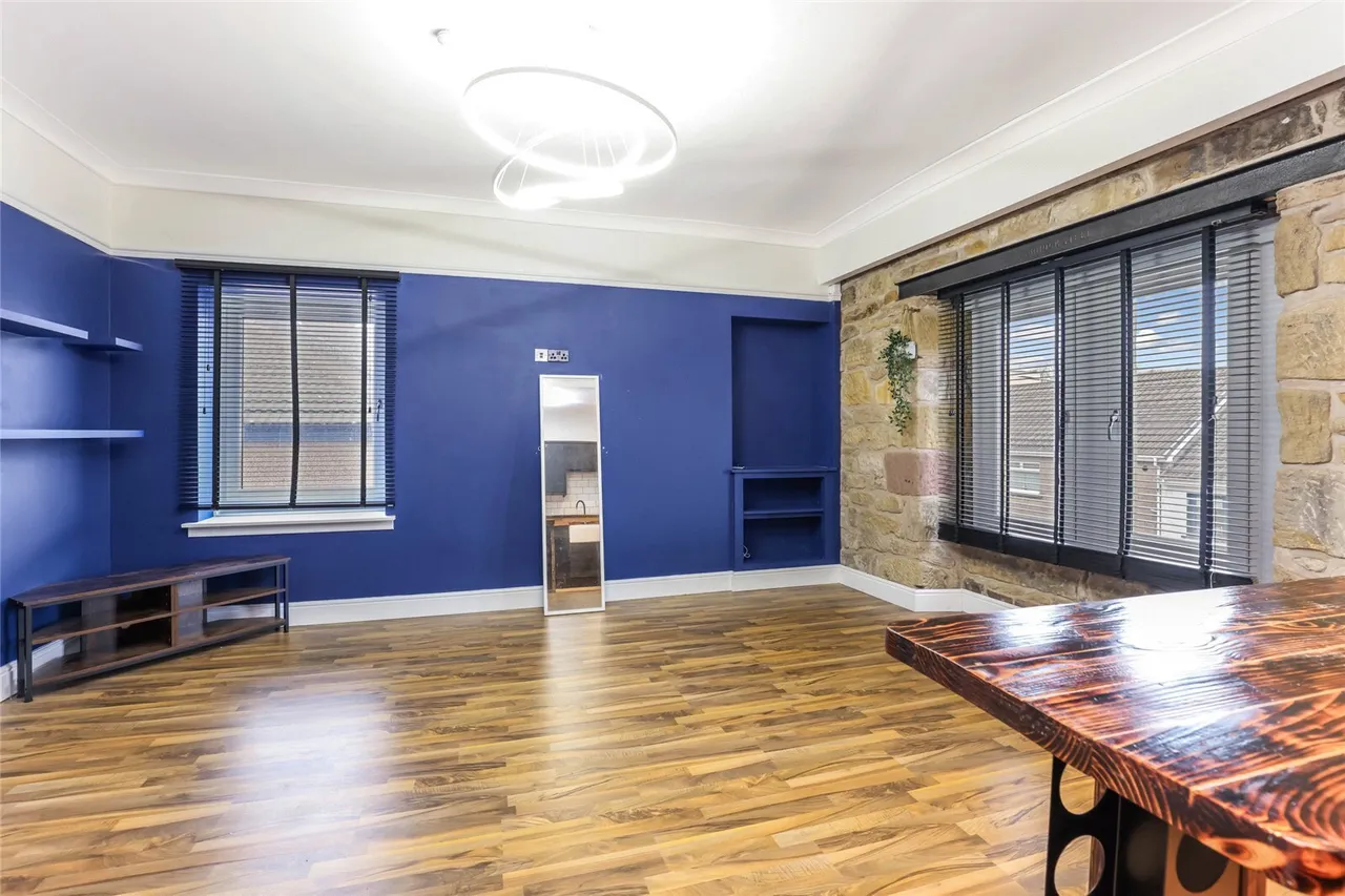 Bell Street, Airdrie, ML6, photo 9