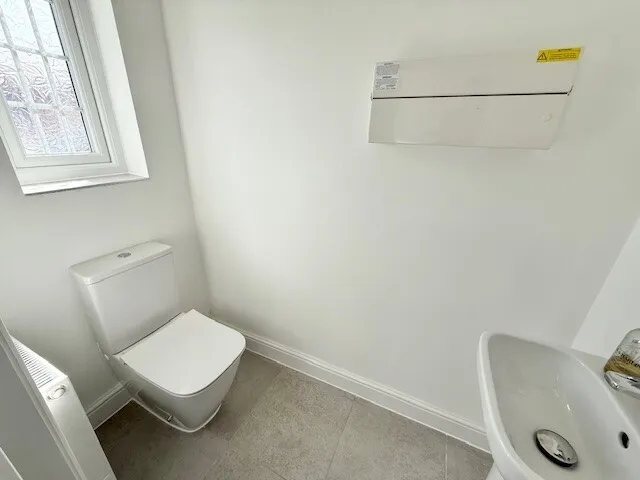 Hurcomb Way, CW1, photo 13