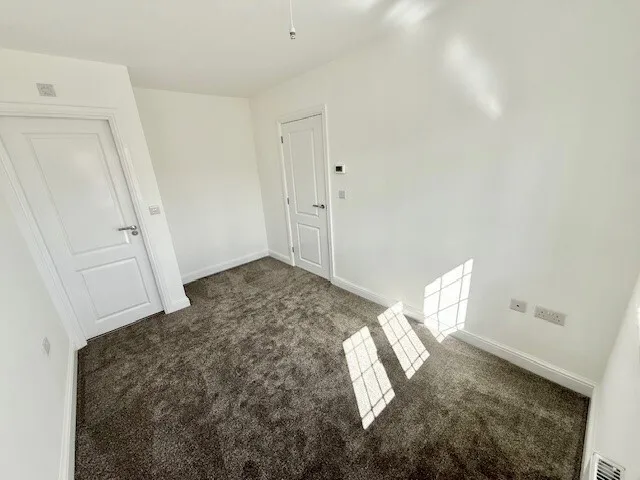Hurcomb Way, CW1, photo 8
