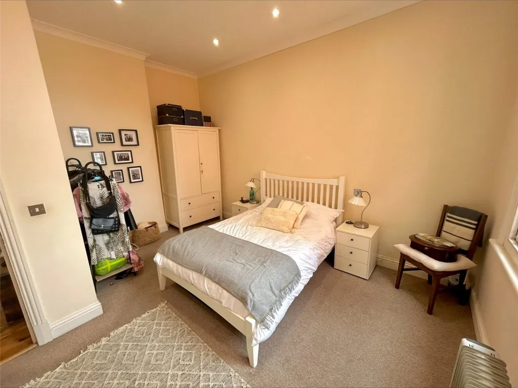 Tweedy Road, Bromley, photo 9
