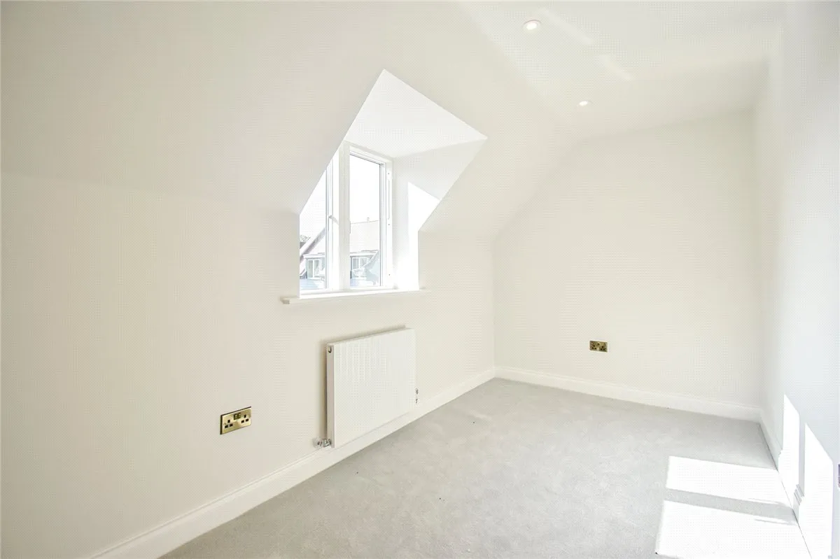 Lower Road, CB7, photo 15