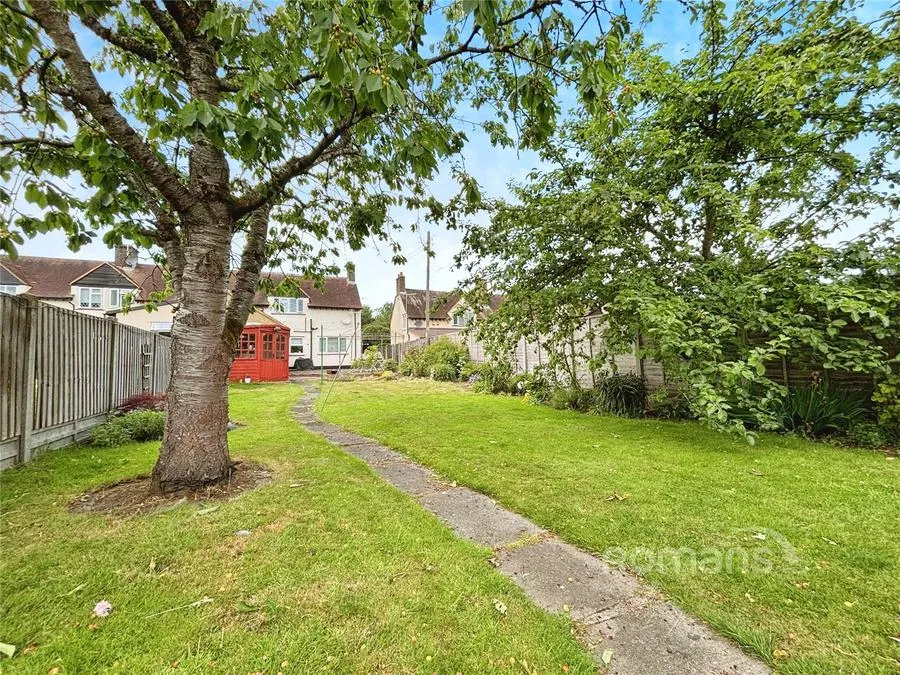 Sandhills Lane, Virginia Water, GU25, photo 16