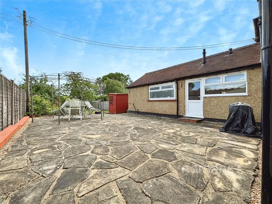 Sandhills Lane, Virginia Water, GU25, photo 17
