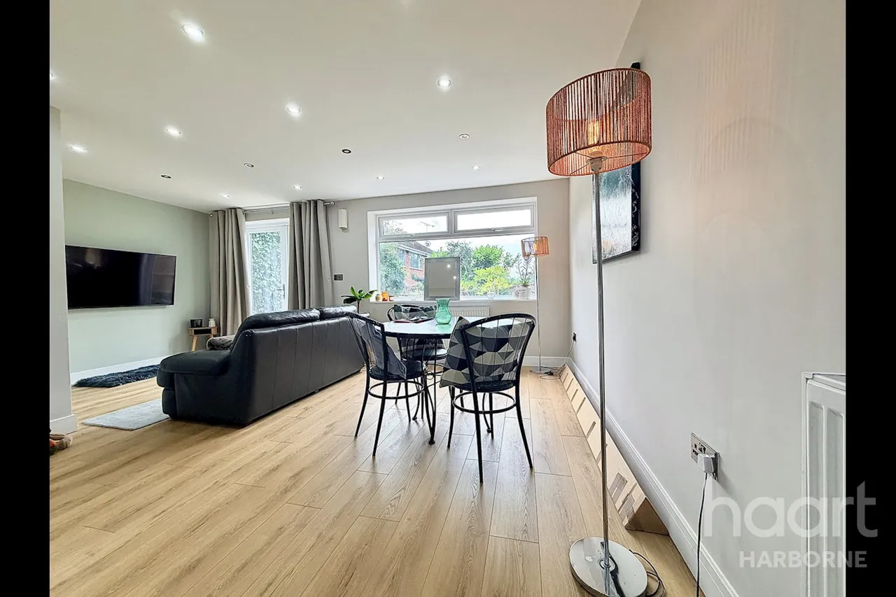 Tennal Road, B32, photo 8