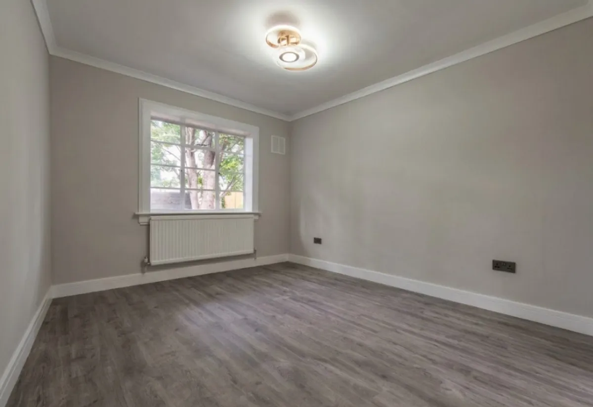 Conifers Close, Teddington, TW11, photo 6