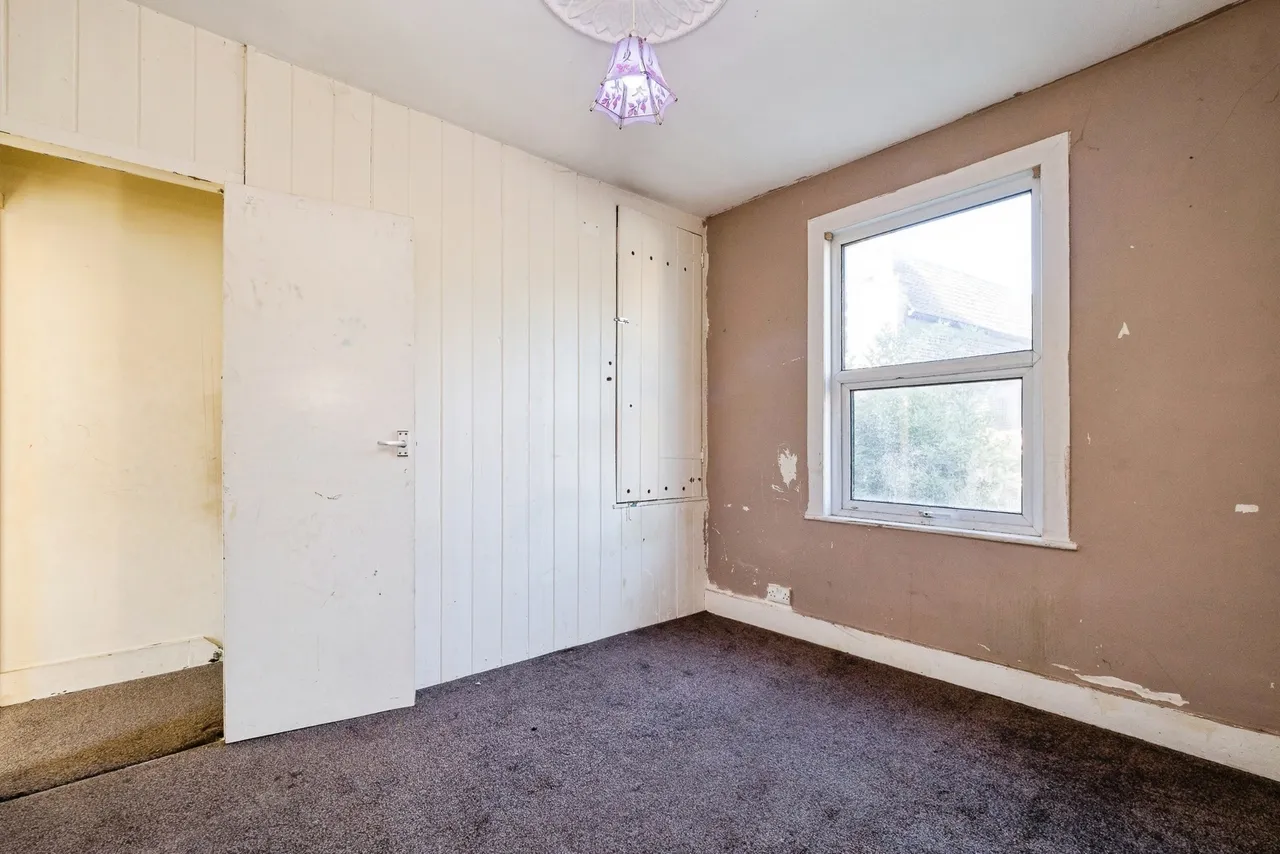 Broadway, Rainham, RM13, photo 24