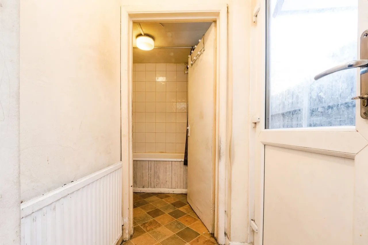 Broadway, Rainham, RM13, photo 28