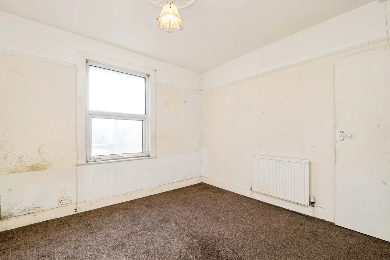 Broadway, Rainham, RM13, photo 20
