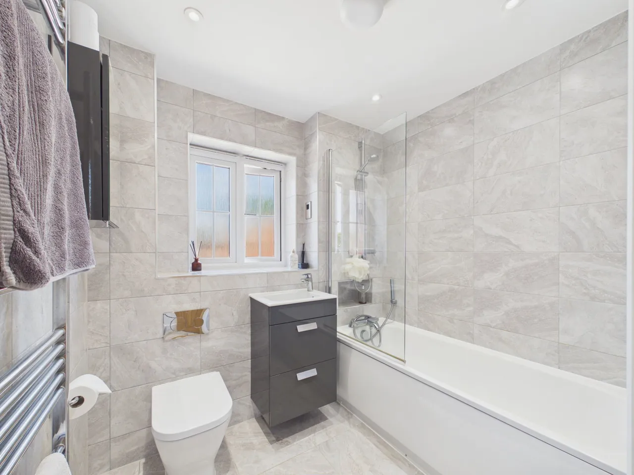 Lowefields, Earls Colne, CO6, photo 19