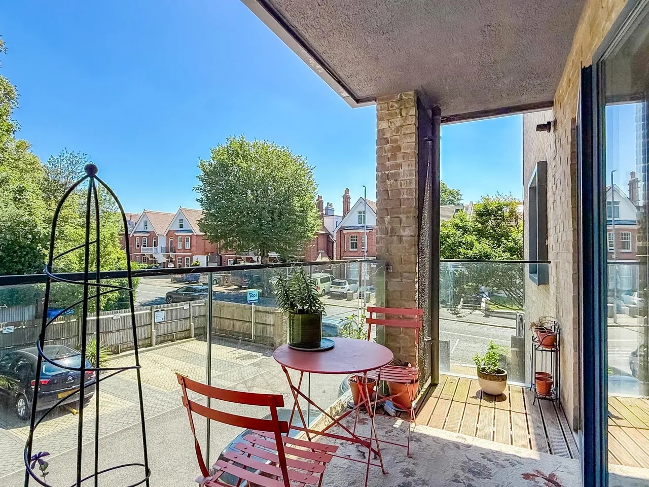 1 bed flat for sale, Hove Park Gardens, Hove, BN3
